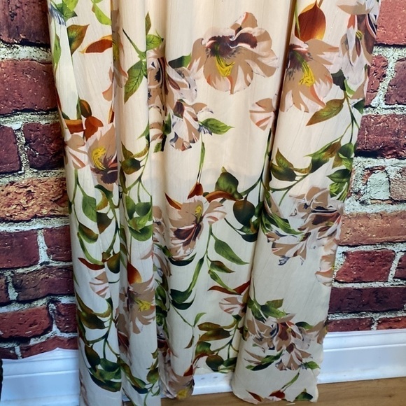 SIMPLY Noelle Long Floral Tropical Flowy Chiffon Maxi Dress Size M - Picture 5 of 11